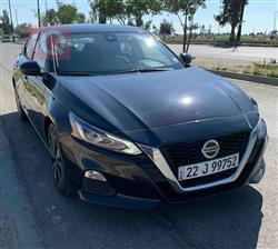 نيسان ألتيما